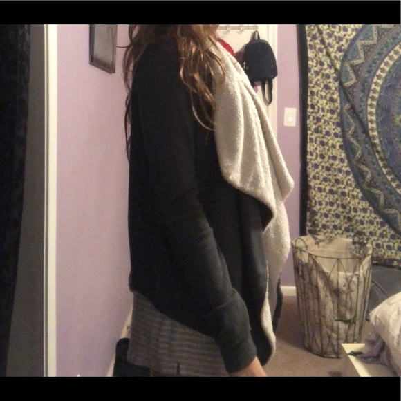 Jacket - Picture 3 of 6